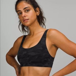 Lululemon IN ALIGNMENT STRAIGHT-STRAP BRA Size 10